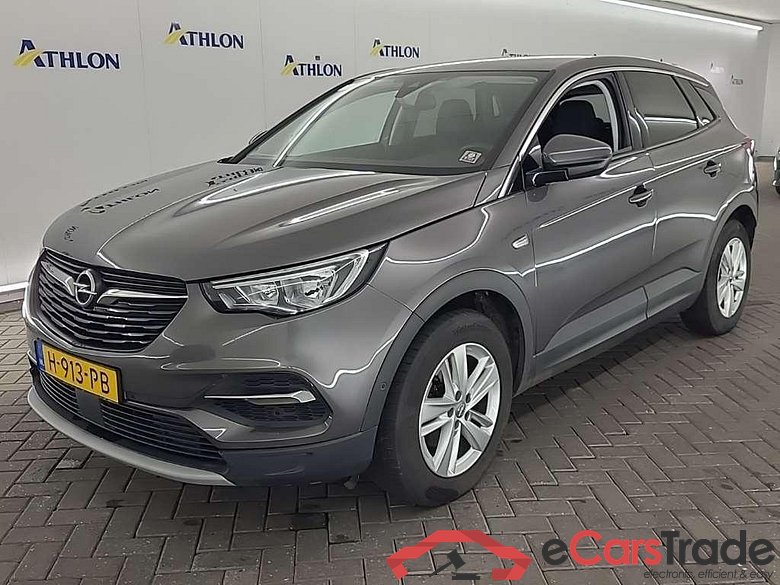 OPEL Grandland X 1.2 Turbo S&S 96kW Bus. Executive Auto 5D #1
