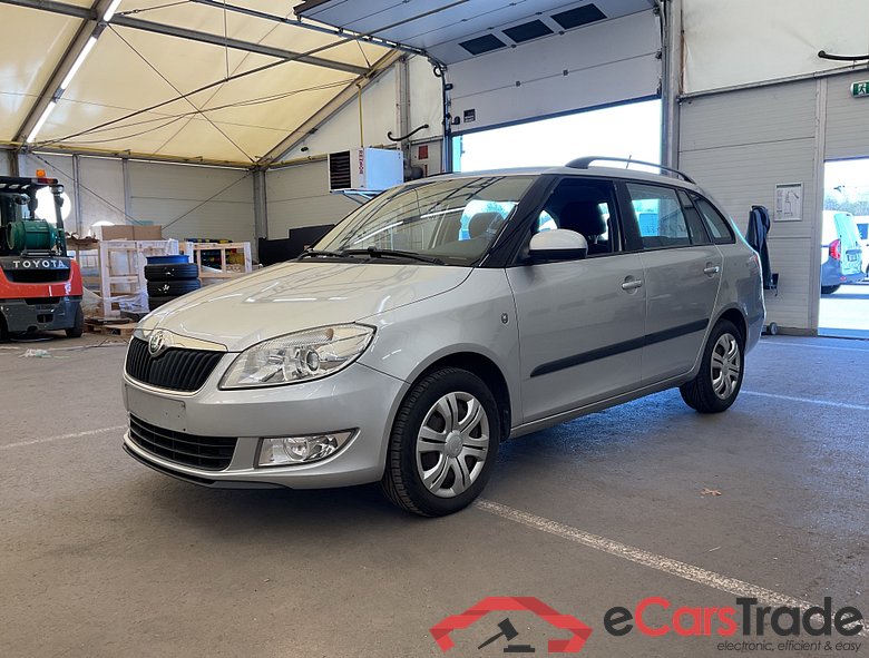 SKODA Fabia Combi NEW FABIA COMB AM 1,6CR DPF 66KW 90CV 5V #1