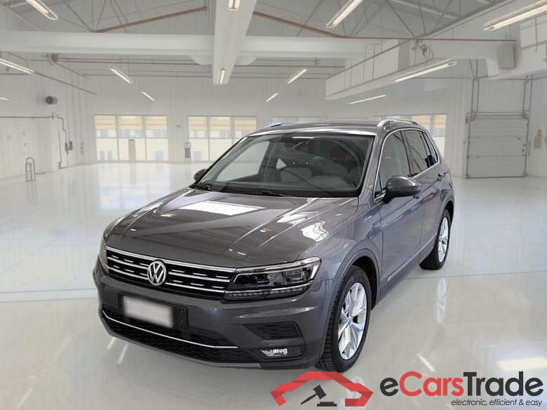 Volkswagen 46 VOLKSWAGEN TIGUAN / 2016 / 5P / SUV 2.0 TDI SCR 110KW ADVANCED BMT DSG #1