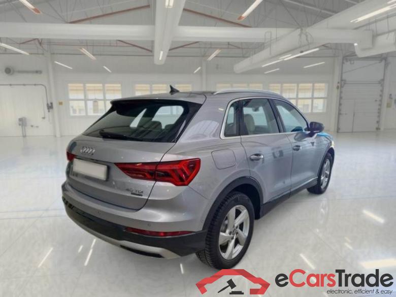 Audi 98 AUDI Q3 / 2018 / 5P / SUV 40 TDI QUATTRO S TRONIC BUSINESS ADVANCE #2