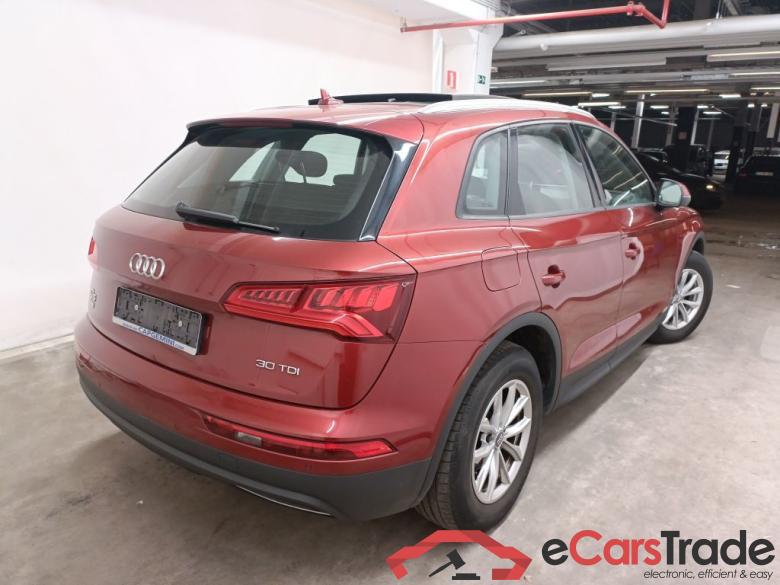 Audi Q5 30 TDI 5d #5