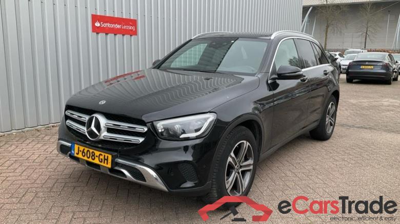 MERCEDES-BENZ GLC-Klasse 200 mhev business sol 155kW 4matic 9g-tronic aut #1