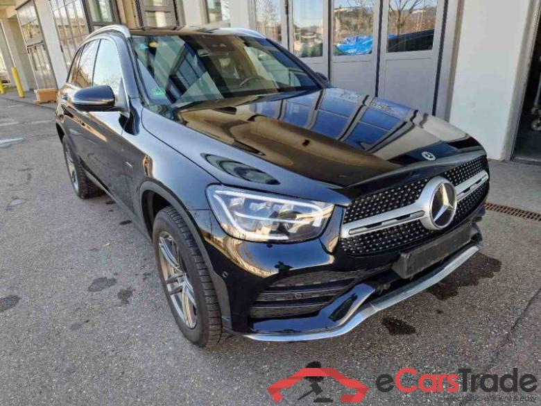 MERCEDES-BENZ GLC -Klasse (BM 253)(06.2015->) DE - SUV5 GLC 300 de EU6d, de AMG Line 4Matic (EURO 6d), (Facelift) 2020 - 2022 #2
