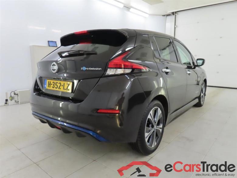 NISSAN Leaf N-Connecta 40 kWh #2