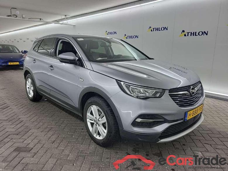 OPEL Grandland X 1.2 Turbo S&S 96kW Bus. Executive Auto 5D #2