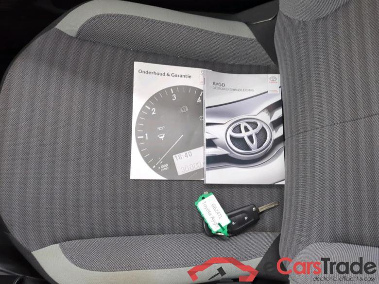 Toyota Aygo FL'18 Toyota AYGO 1.0 VVT-i x-play 5d #4