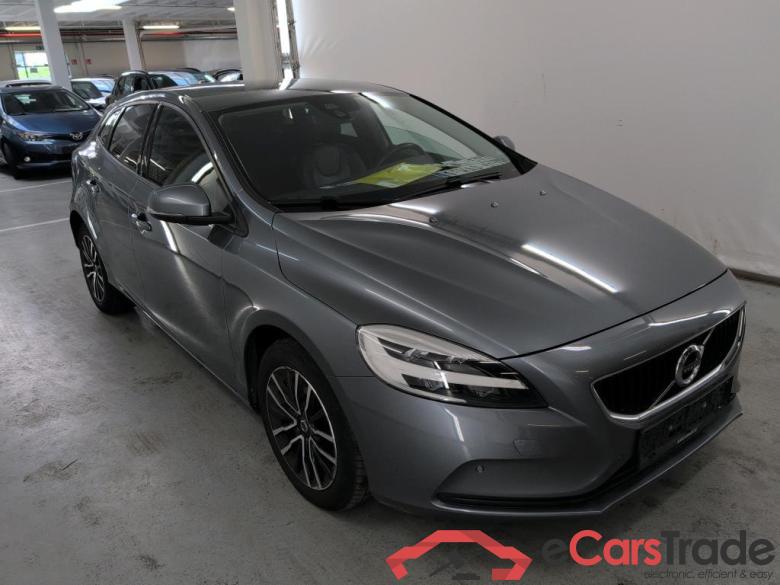 VOLVO V40 DIESEL - 2016 2.0 D2 Black Edition Gear.AdBlue(EU6d-T. Winter Style Climate Comfort #2