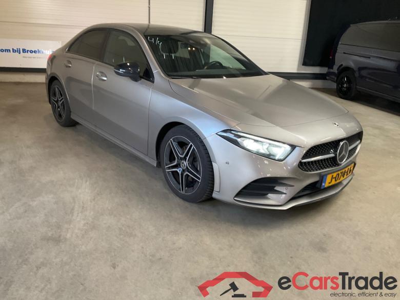 MERCEDES-BENZ A-KLASSE 180 Bns Sol. AMG #2