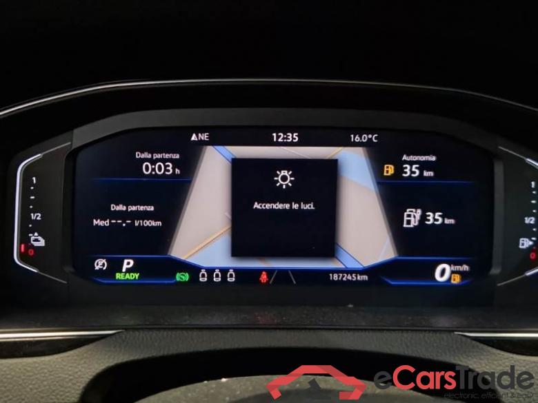 Volkswagen 14 VOLKSWAGEN PASSAT / 2019 / 5P / STATION WAGON VAR. 1.4 PLUG IN HYBRID GTE DSG #4