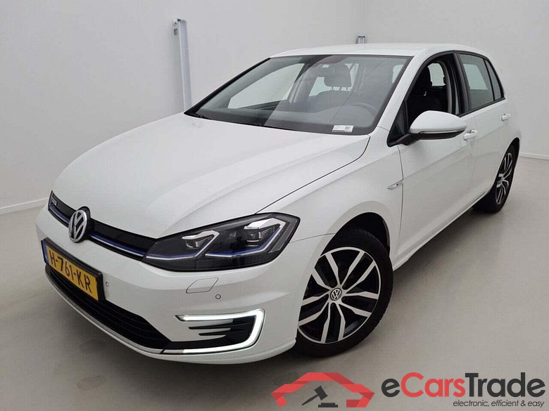VOLKSWAGEN e-Golf e-Dition #1