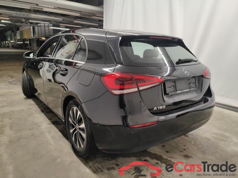 Mercedes-Benz A-Klasse A 180 Business Solution Aut. 5d #3
