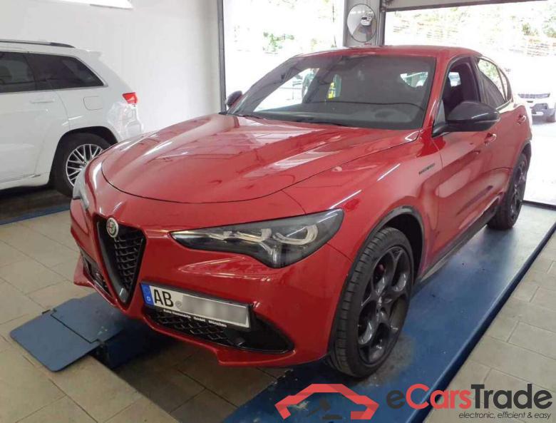 Alfa_romeo Competizione Q4 Stelvio 2.0 Turbo AT8 #1