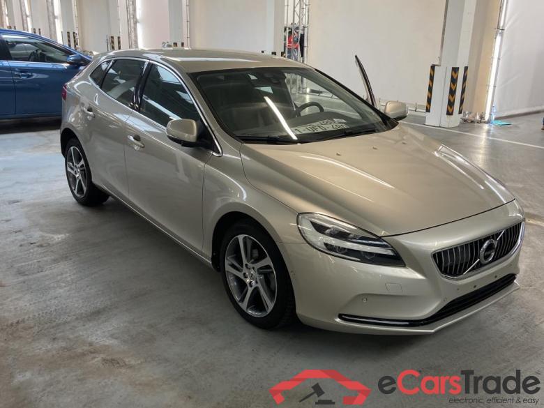 VOLVO V40 DIESEL - 2016 2.0 D2 Inscription Sensus Navigation #2