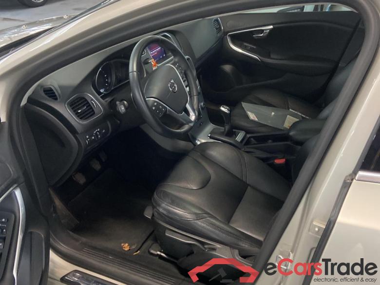 VOLVO V40 DIESEL - 2016 2.0 D2 Inscription Sensus Navigation #5