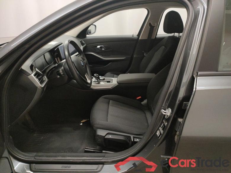 BMW 3 Reeks Berline 318dA (100 kW) 4d #6