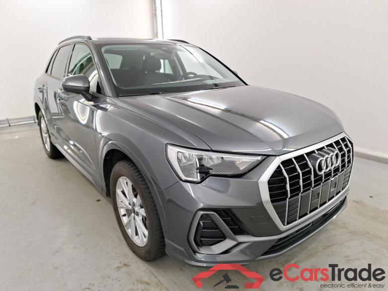 AUDI Q3 1.4 45 TFSI E S TRONIC S LINE Business Plus #2