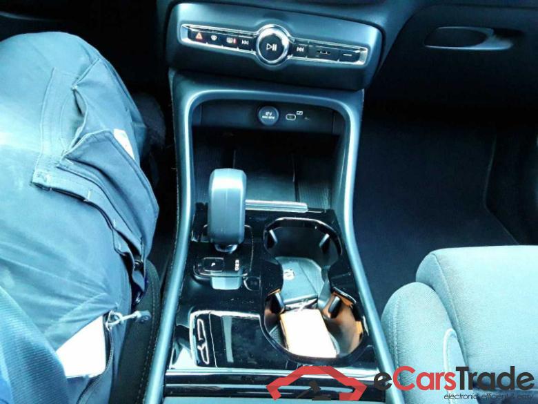 Volvo XC40 (2017->) DE - SUV5 P8 Pure Electric 2WD, Ultimate Recharge, (Facelift) 2022 - 2023 #6