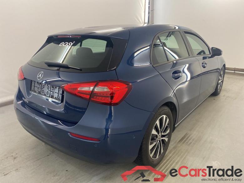 Mercedes A 180d Navi KeylessGo Camera Klima PDC ... #3