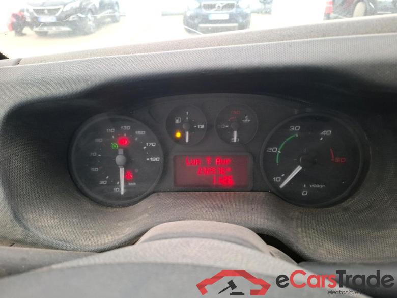 Iveco 3.0 35C15 V12 H2 3520L IVECO Daily VU 4p Fourgon 3.0 35C15 V12 H2 3520L #6