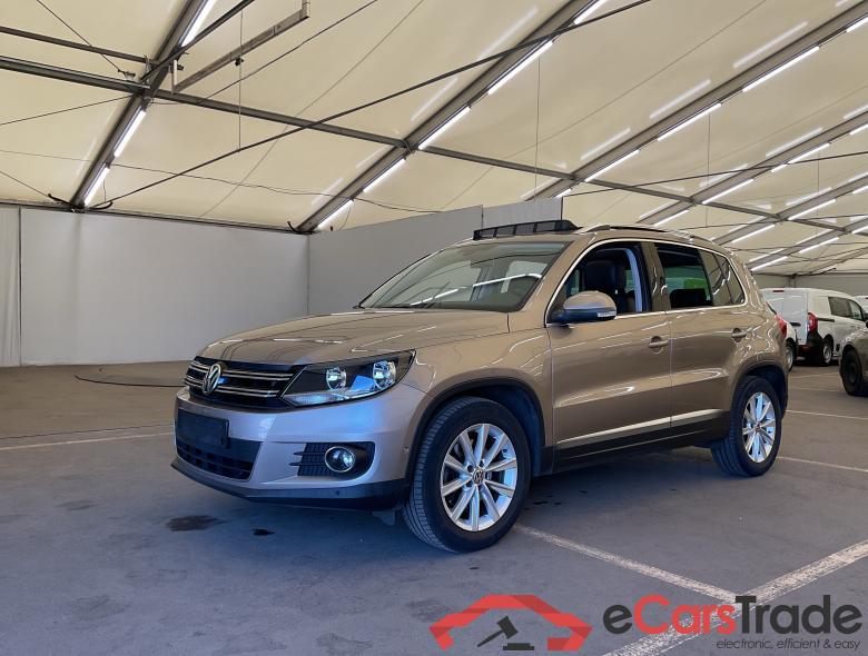 VOLKSWAGEN Tiguan Tiguan Sport & Style 2.0 TDI BlueMotion Technology 81 kW (110 ch) 6 vitesses manuel #1