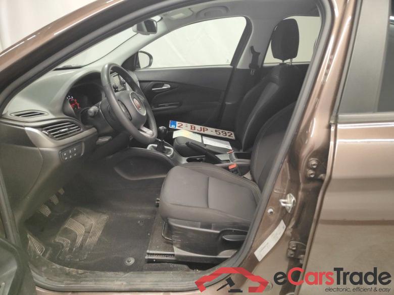 Fiat Tipo SW 1.4 Turbo 120ch/pk Easy 5d #6