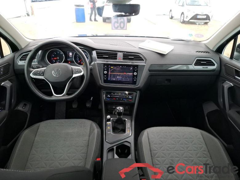 Volkswagen 1.5 TSI 150 BMV6 Life Busines VOLKSWAGEN Tiguan / 2020 / 5P / SUV 1.5 TSI 150 BMV6 Life Busines #5