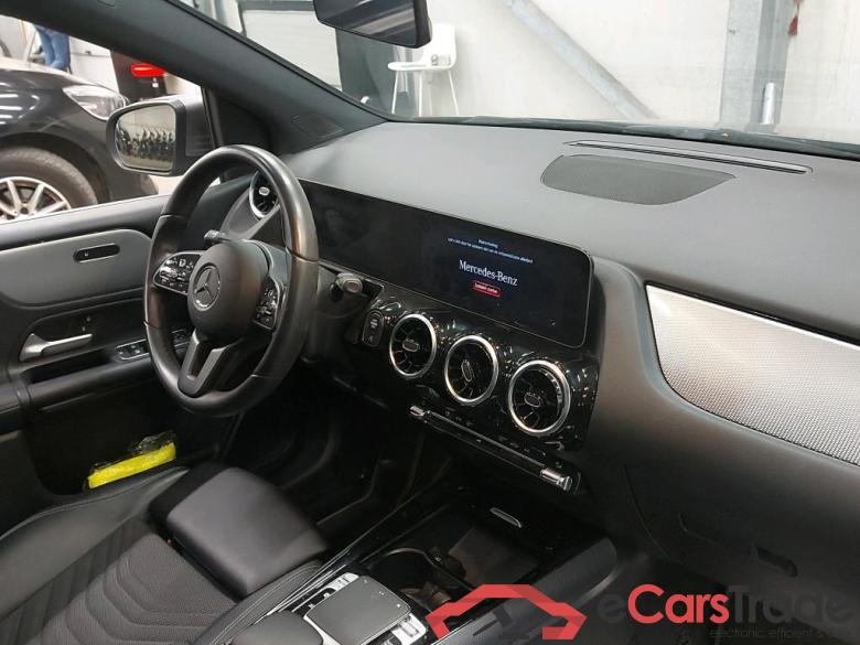 MERCEDES - MER B 180 d 116PK DCT Launch Edition  With Heated Seats & Cruise Control & Pano Roof & Trailer hook #3