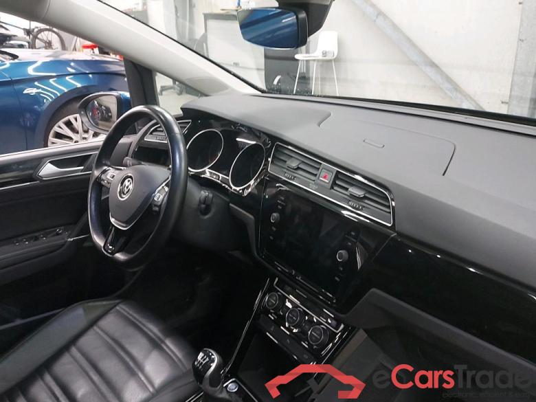VOLKSWAGEN - VW  TOURAN TDi 122PK Highline Pack Business Plus & Family & Vienna Seats & Nav Discover Media & Rear Camera & Foldable Trailer Hook #3
