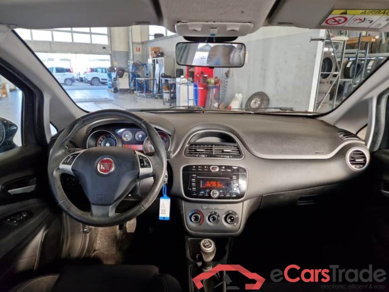 Fiat 26 FIAT PUNTO / 2011 / 5P / BERLINA 1.3 MULTIJET LOUNGE 95CV SeS EU6 #3