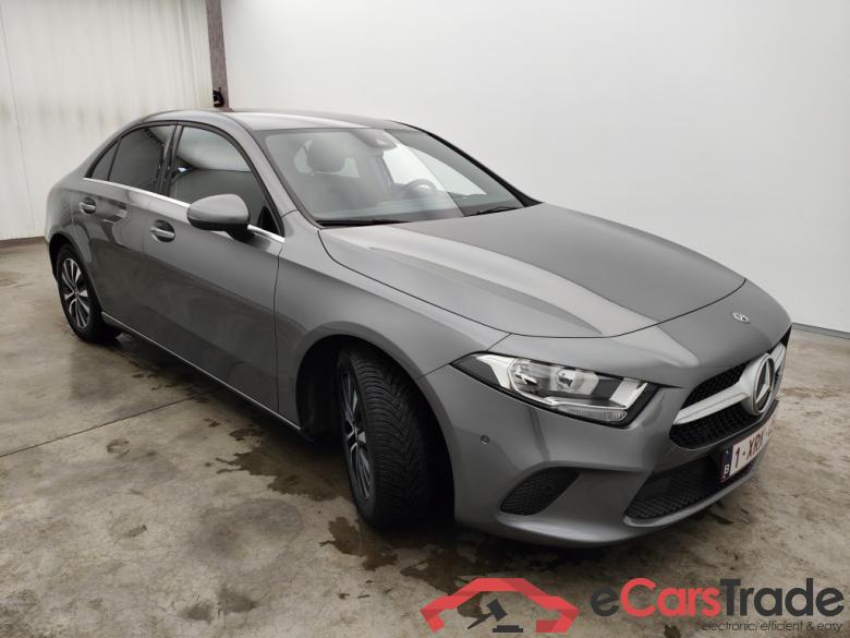 Mercedes-Benz A-Klasse Limousine A 180 d DCT Business Solution 4d #2