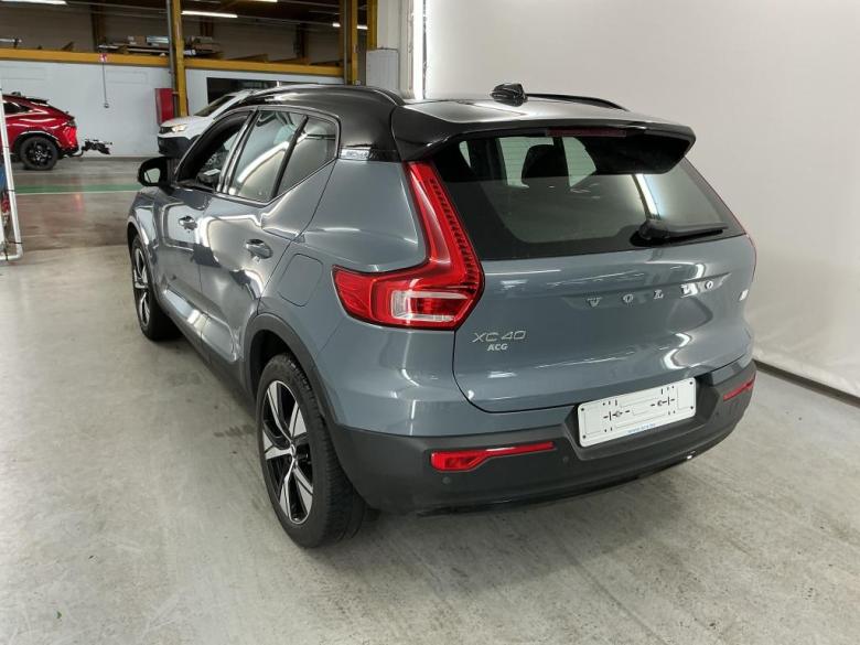 Volvo XC40 Recharge 78 kWh 408Hp R-Design AWD Aut. LED-Xenon Virtual Navi 1/2 Sport-Leather-Alcantara KeylessGo Klima PDC ... #4