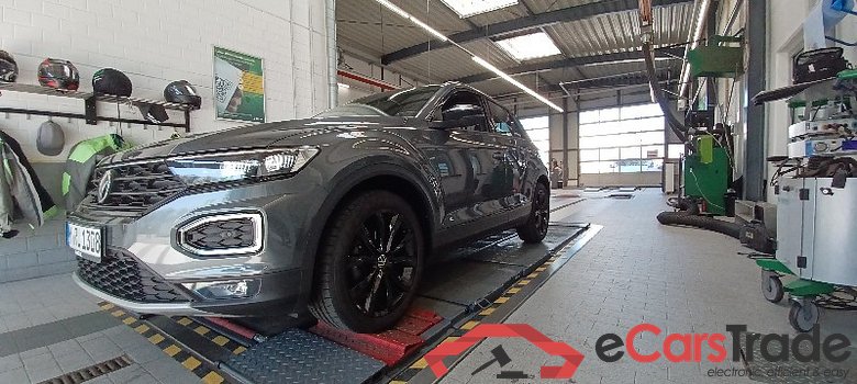 VW T-Roc (A11)(09.2017->2021), 1.5 TSI, Sport OPF (EURO 6d), 2020 - 2022 #1