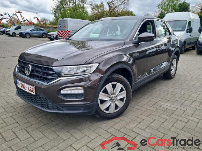 VOLKSWAGEN - VW  T-ROC TSI 115PK With Nav Discover Media & Front & Rear Park Sensors * PETROL *