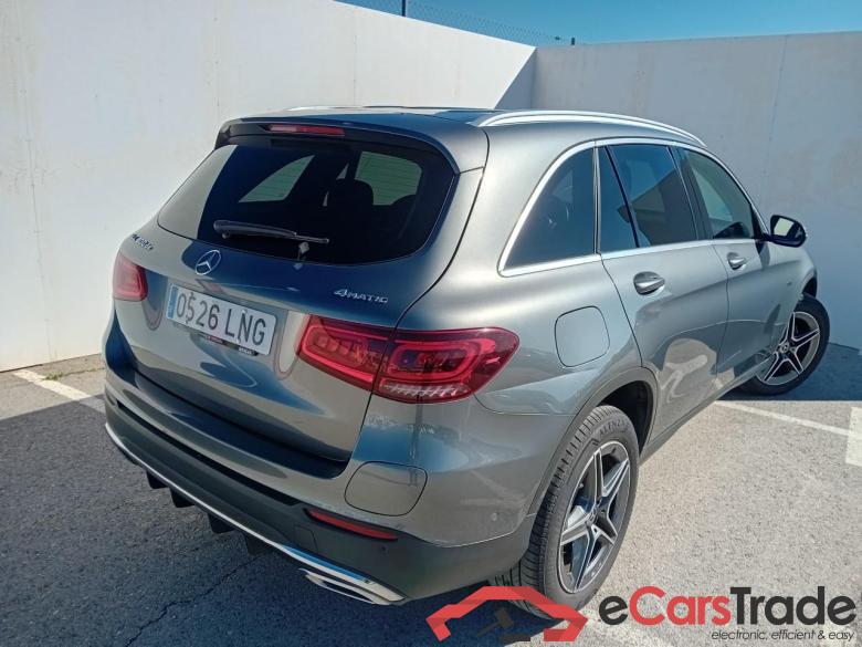 Mercedes GLC 300 de 4MATIC (AC) Clase GLC GLC 300 de 4Matic (253.911)AMG 2.0 AMG Line 305CV AT9 E6d #2