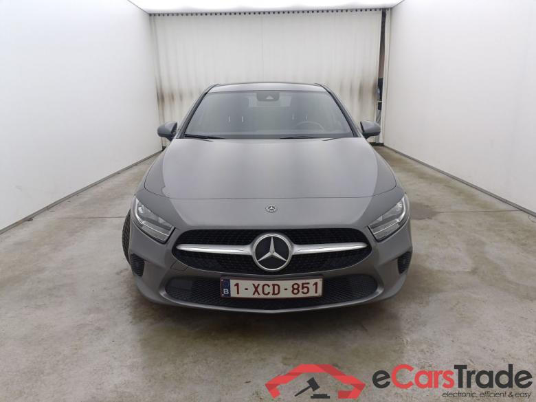 Mercedes-Benz A-Klasse Limousine A 180 d DCT Business Solution 4d #1