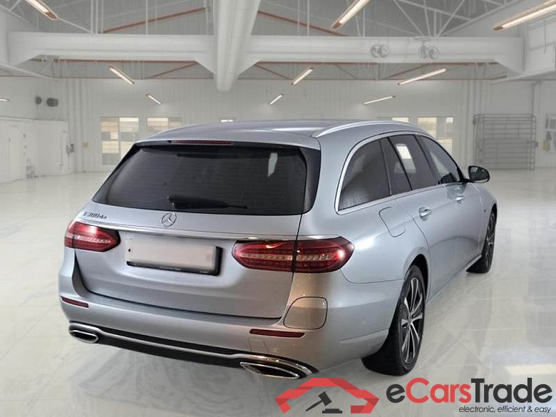 Mercedes 83 MERCEDES-BENZ CLASSE E / 2016 / 5P / STATION WAGON E300 DE AUTO EQ-POWER SPORT #2