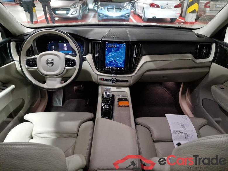 Volvo  XC 60 (03.2017->) XC60 B5 ben.Inscription AWD AT #5