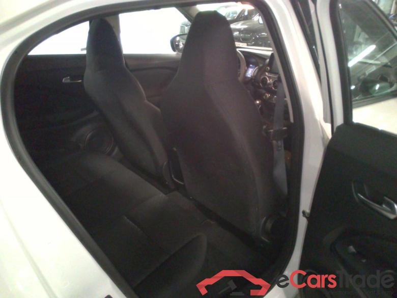 NEW JUKE 1,0L DIG-T 114 MT MY23 ACENTA         #6