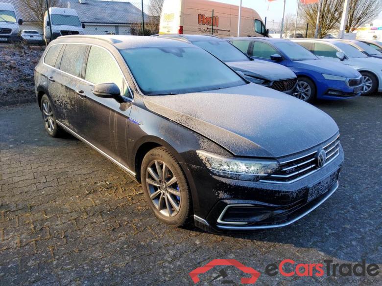 Vw GTE Passat Variant #1