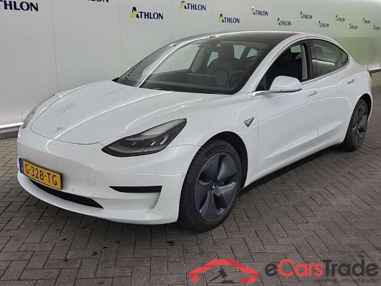 Tesla Model 3 Standard Range Plus RWD 4D 211kW #1