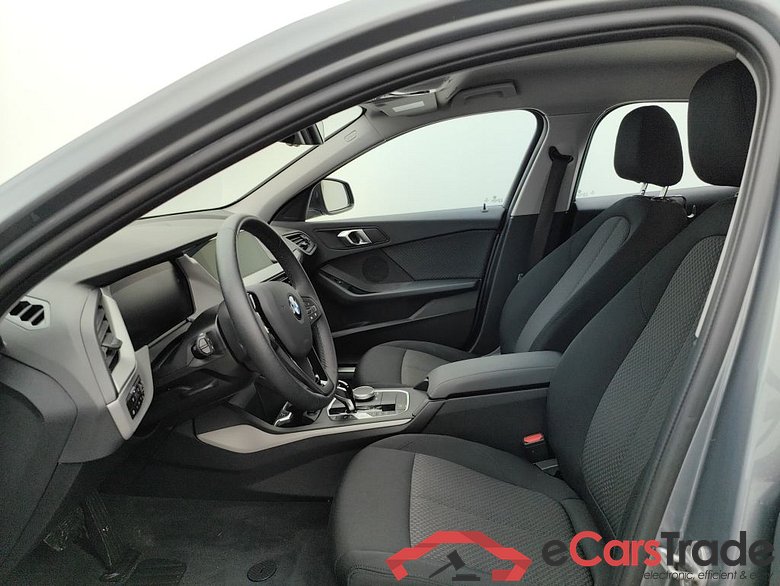 BMW 1 HATCH DIESEL - 2019 118 dA 150hp (EU6AP) 5d #6