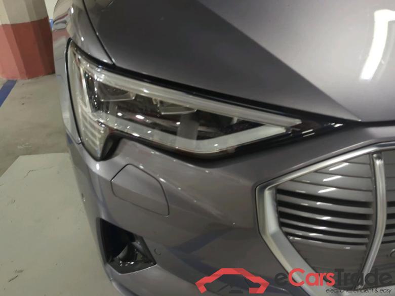 AUDI e-tron  #4