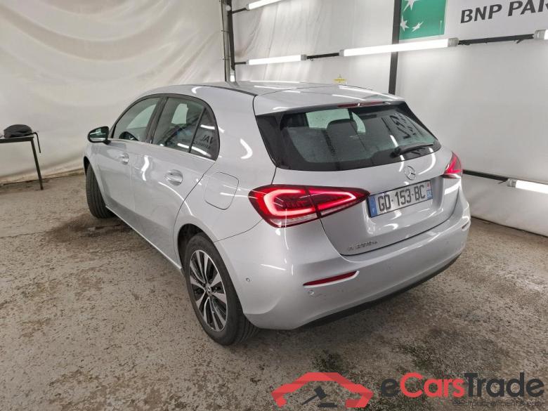 Mercedes A 250 e Business Line 8G-DCT MERCEDES-BENZ Classe A Compact / 2018 / 5P / Berline A 250 e Business Line 8G-DCT #2