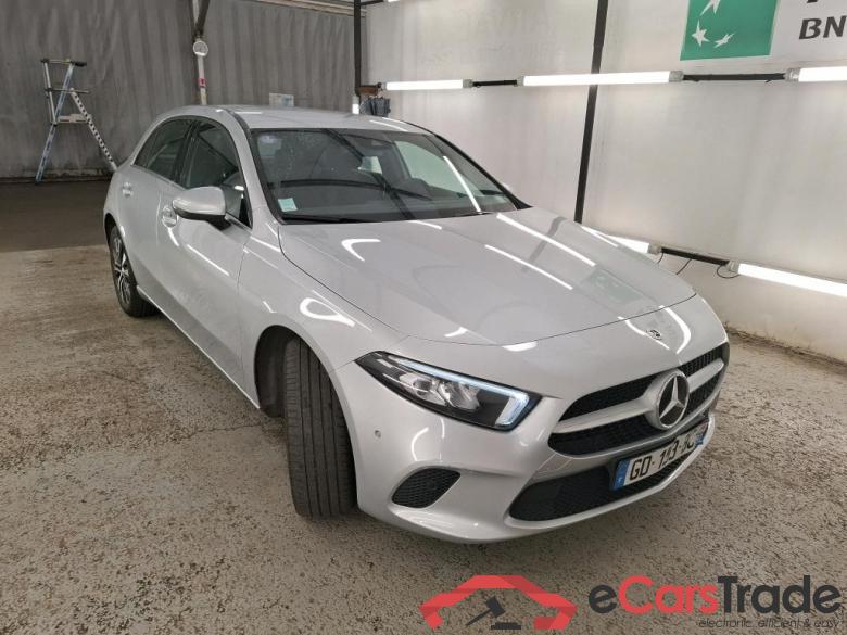 Mercedes A 250 e Business Line 8G-DCT MERCEDES-BENZ Classe A Compact / 2018 / 5P / Berline A 250 e Business Line 8G-DCT #4