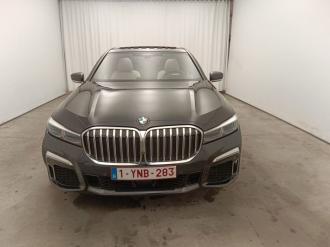 BMW 745