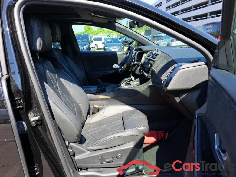 DS - DS  DS 7 CROSSBACK BlueHDi 130PK EAT Performance Line Pack Business & Leather Pack & Towing Hook & Focal HiFi & Pano Roof #3