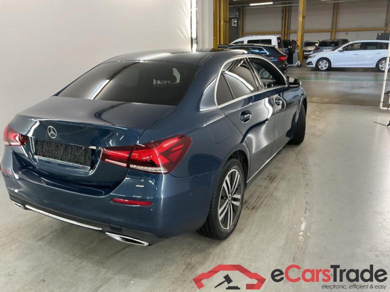 MERCEDES-BENZ A-CLASS LIMOUSINE 1.3 A 250 E BUSINESS SOLUTION DCT #4