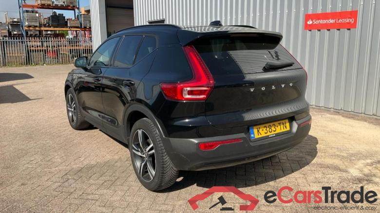 VOLVO XC40 1.5 t4 phev r-design expression 155kW geartronic aut #3