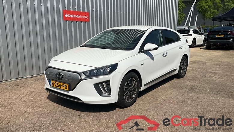 HYUNDAI IONIQ 38.3kWh electric comfort 100kW aut #1