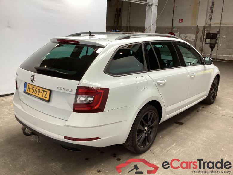 SKODA OCTAVIA COMBI 1.0 TSI Greentech Sport Business #4